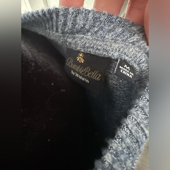 EUC SIZE MED SET soft&cozy sweatpant set embellished heart detail on top &bottom - Picture 5 of 7